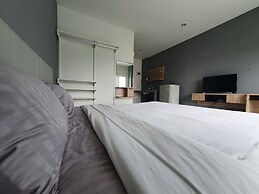 Big Buddha Hillside Hotel