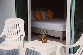 Big Buddha Hillside Hotel