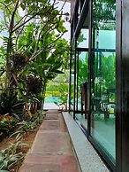 Big Buddha Hillside Hotel