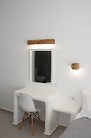 Petra Mykonos Studios & Suites