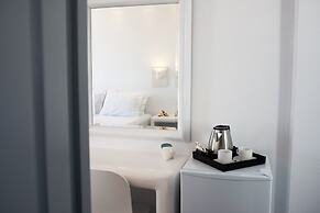 Petra Mykonos Studios & Suites