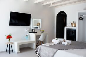 Petra Mykonos Studios & Suites