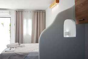 Petra Mykonos Studios & Suites
