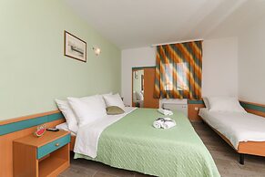 Downtown Private Rooms