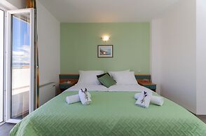 Downtown Private Rooms