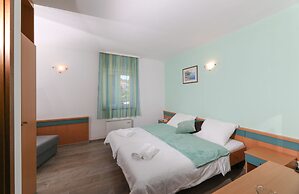 Downtown Private Rooms