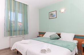 Downtown Private Rooms