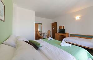 Downtown Private Rooms