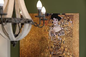 Vintage Apartment in the heart of Plaka