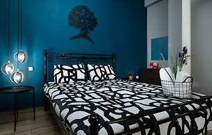 Apartment at the foothills of Acropolis