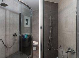 Apartment at the foothills of Acropolis