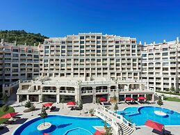 Varna South Bay Apart Complex