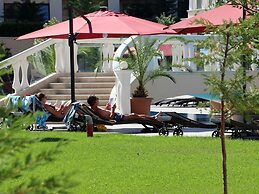 Varna South Bay Apart Complex