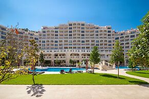 Varna South Bay Apart Complex