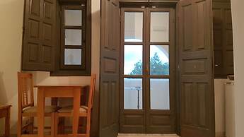 Dagris Villa Studios