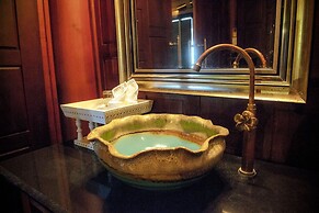 Amara Villa Khao Ka Lok