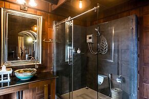 Amara Villa Khao Ka Lok