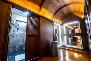 Amara Villa Khao Ka Lok