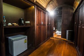 Amara Villa Khao Ka Lok