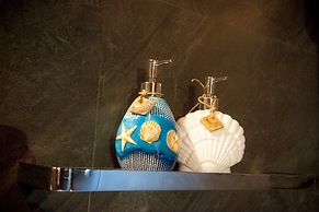 Amara Villa Khao Ka Lok