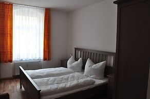 An der Porzellan Manufaktur