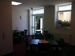 An der Porzellan Manufaktur