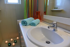 Top Floor With Stunning 360 View