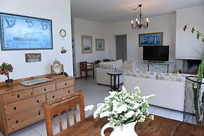 Top Floor With Stunning 360 View