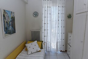 Top Floor With Stunning 360 View