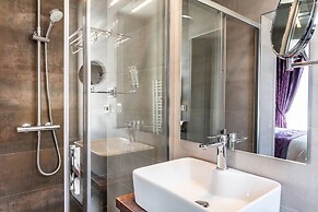BRIT HOTEL PRIVILEGE LISIEUX – La Villa des Arts