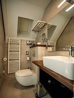 BRIT HOTEL PRIVILEGE LISIEUX – La Villa des Arts