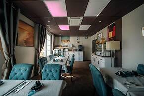 BRIT HOTEL PRIVILEGE LISIEUX – La Villa des Arts