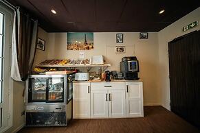 BRIT HOTEL PRIVILEGE LISIEUX – La Villa des Arts