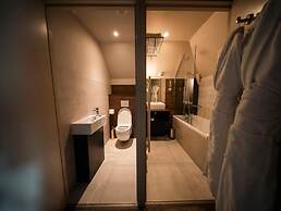 BRIT HOTEL PRIVILEGE LISIEUX – La Villa des Arts