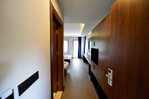 Kibar Suite Hotel