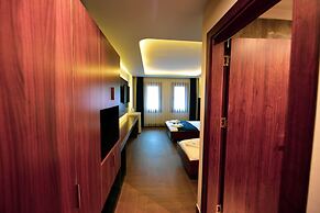 Kibar Suite Hotel