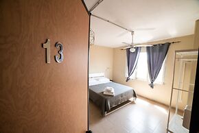 Departure rooms&hostels