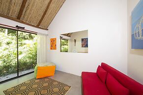 Libelula Lounge & Lodgings