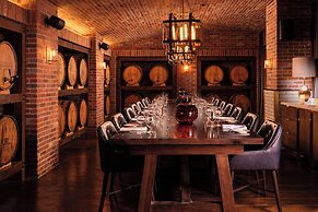 Hotel Distil, Autograph Collection