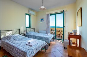 Anemos Villa in Salakos