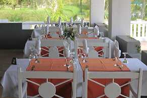 Hotel African Queen Lodge