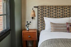 Downtown Los Angeles Proper Hotel, a Member of Design Hotels