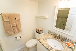 SEA Haven 318 [2/2] Free Activities! & Oceanview Wifi Pool