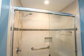 Hibiscus C202 [2/2] Free Activities! & Oceanview Wifi 3 Pools