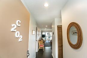 Hibiscus C202 [2/2] Free Activities! & Oceanview Wifi 3 Pools