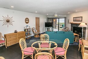 Hibiscus C202 [2/2] Free Activities! & Oceanview Wifi 3 Pools