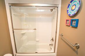 SEA Haven 514 [2/2.5] Free Activities! & Oceanfront Wifi Pool