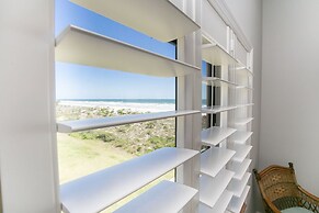 SEA Haven 212 [3/2.5] Free Activities! & Oceanfront Wifi Pool