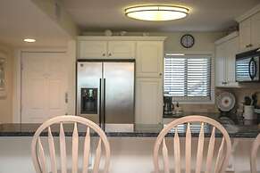 SEA Haven 515 [2/2] Free Activities! & Oceanfront Wifi Pool