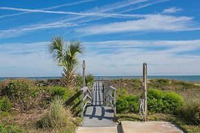 SEA Haven 520 [2/2.5] Free Activities! & Oceanfront Wifi Pool